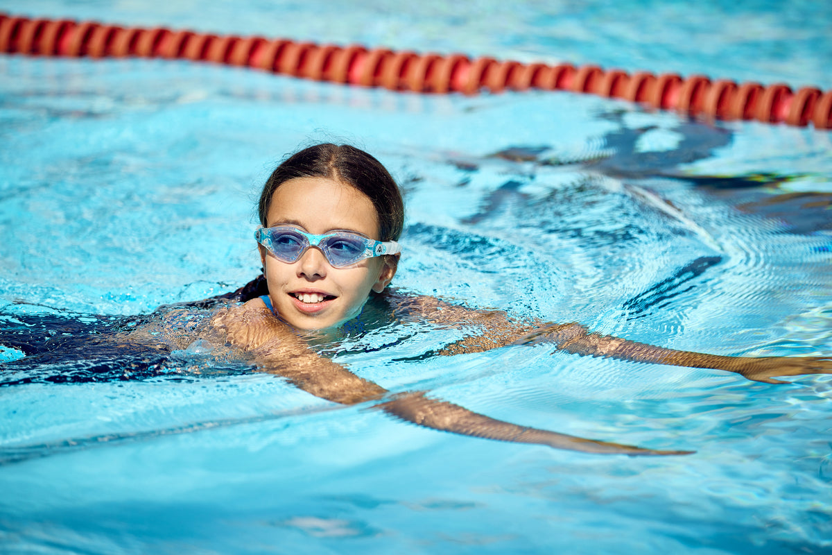 Aquasphere Kayenne Junior – Blue Tinted Lens – Transparent/Aqua Swim Goggles product image